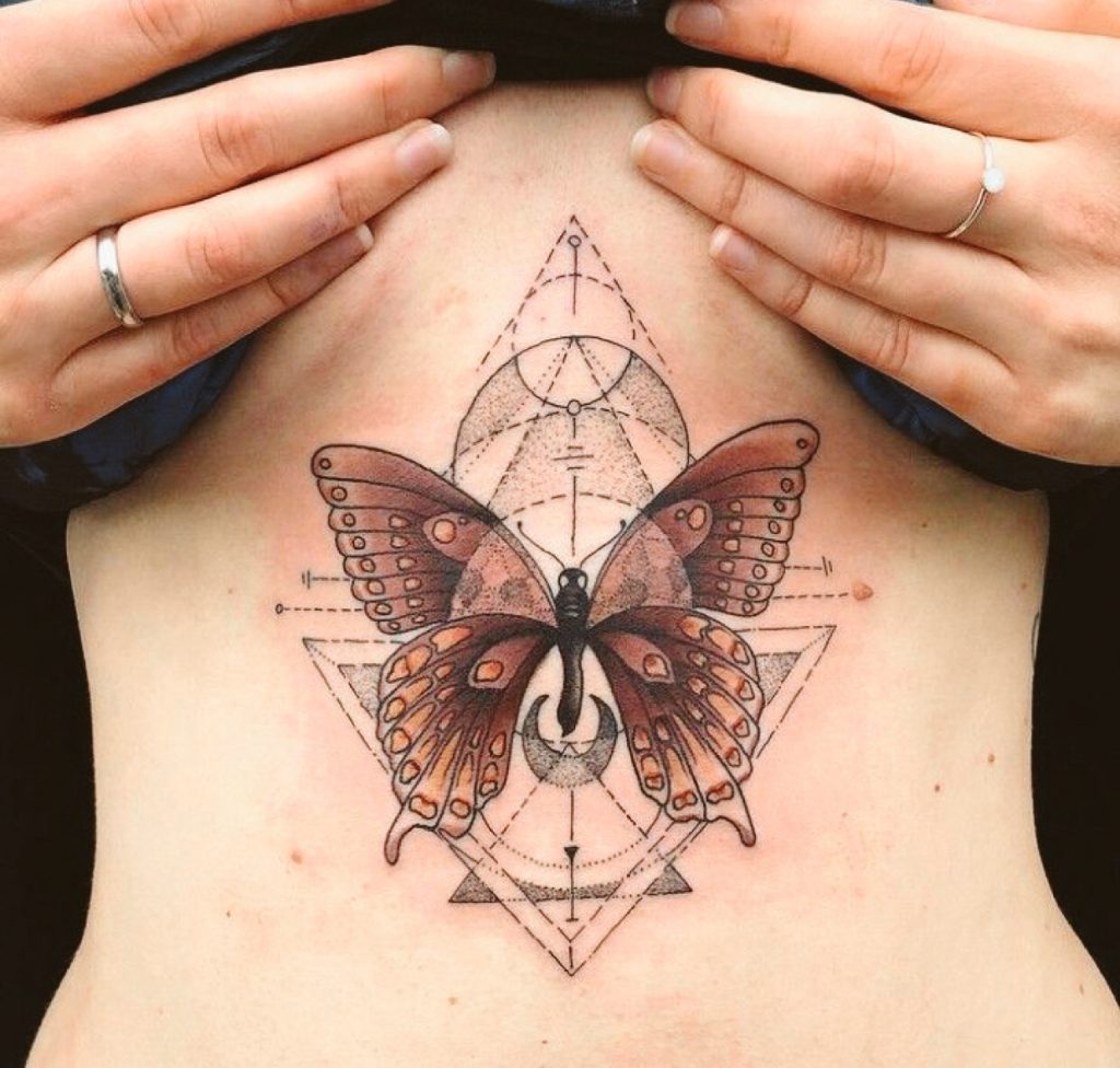 significado de tatuarse una mariposa bruja o el tatuaje de la mariposa de la muerte